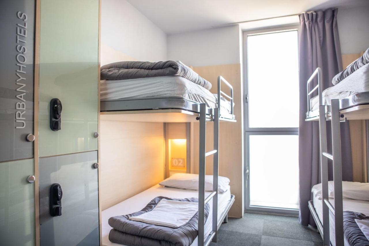 Urbany Hostel Barcelona Exterior photo