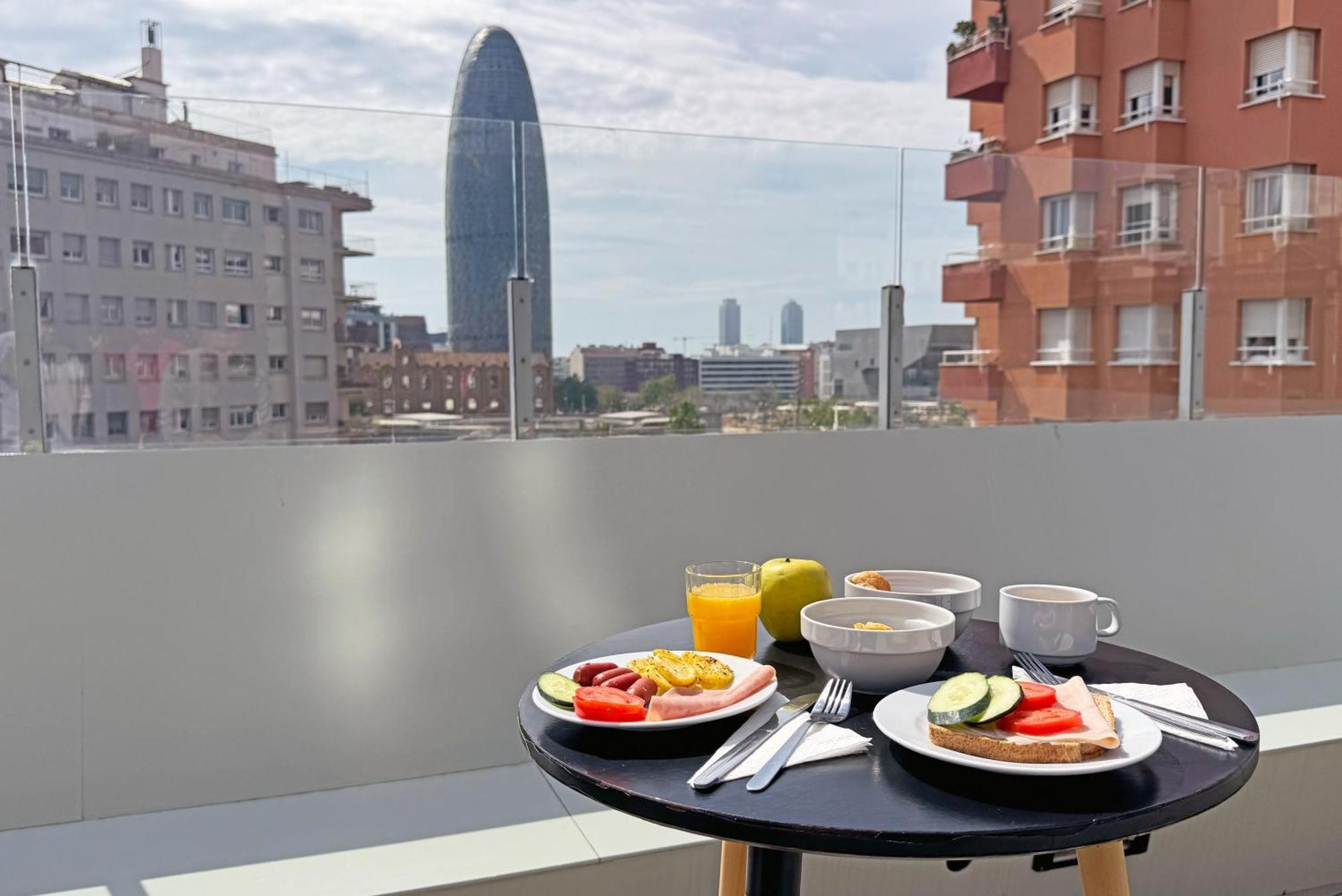 Urbany Hostel Barcelona Exterior photo